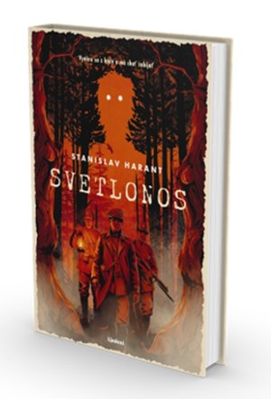 Svetlonos – vraždiaci prízrak verzus četník, ktorý neverí na strašidlá