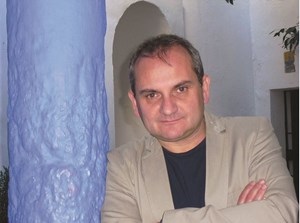 Mario Escobar.JPG