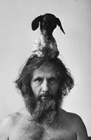 A101V0F0004814_Mezi-obludami-trpaslíky-a